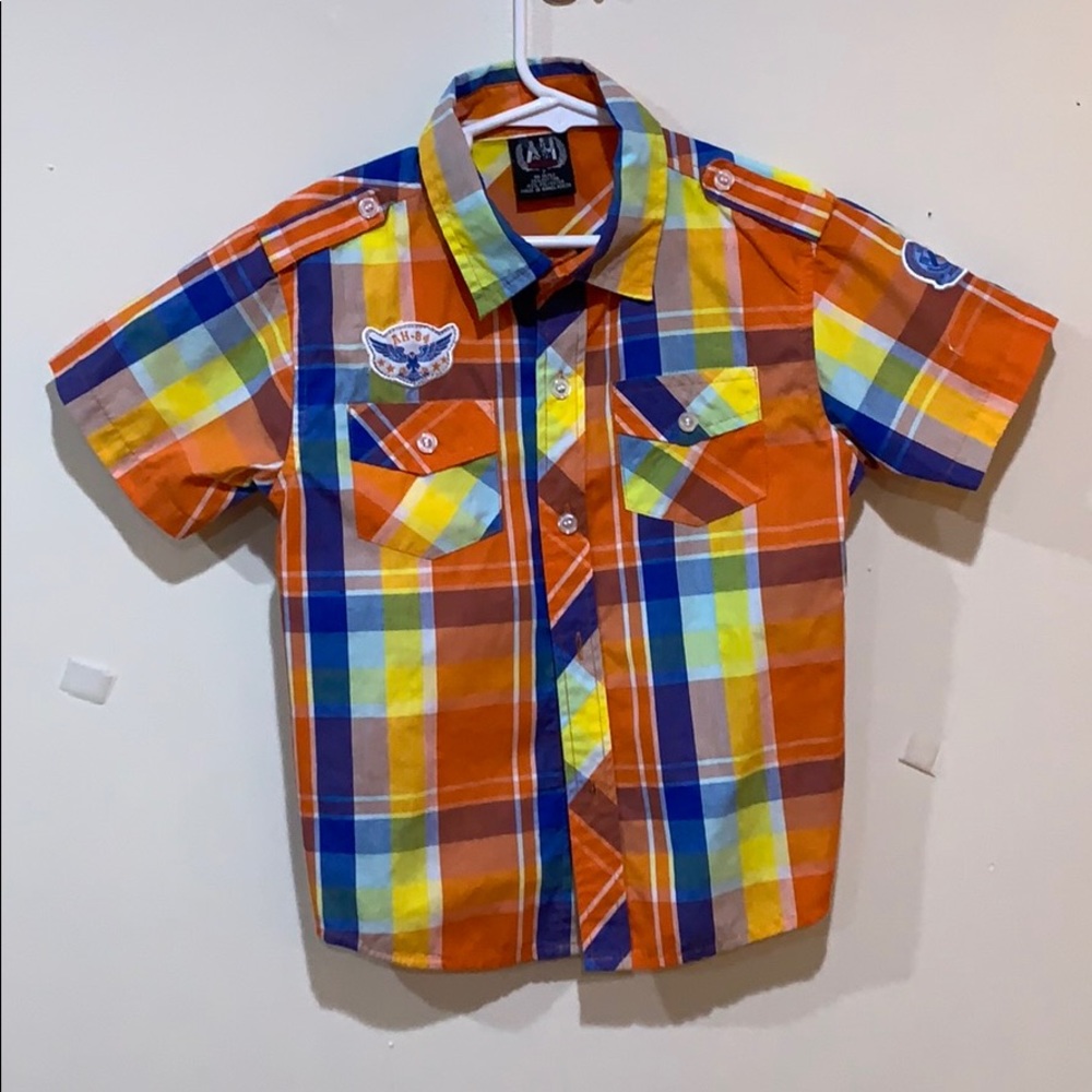 Short sleeve button up plaid kids shirt
